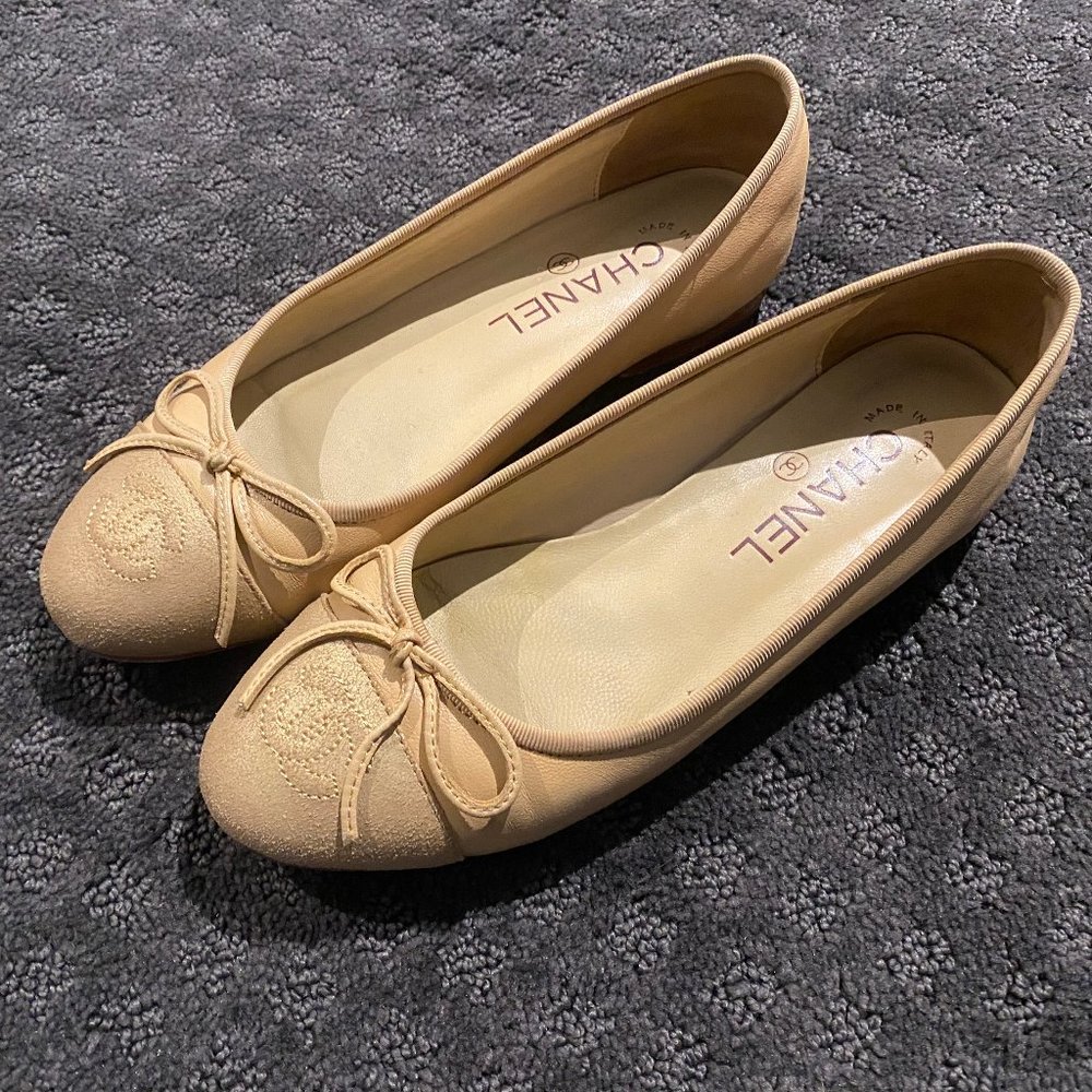 CHANEL ballerina flats